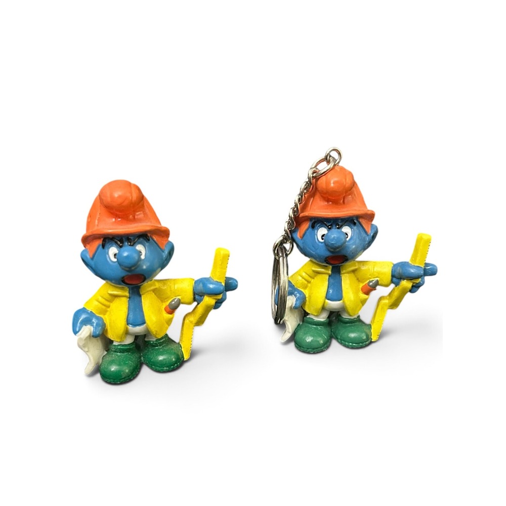 Vintage Schleich Architect / Builder Smurf Figurine & Keychain Lot (20430)